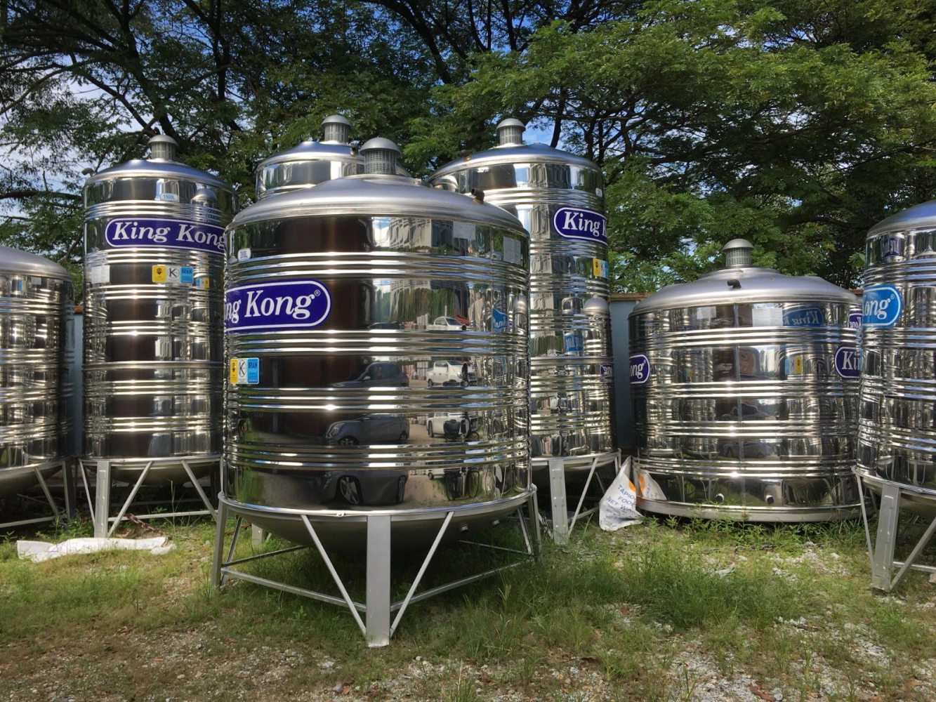 King Kong Stainless Steel (304-BA) HR Series Water Tank Vertical Round Bottom With Stand (FREE Brass Float Valve)