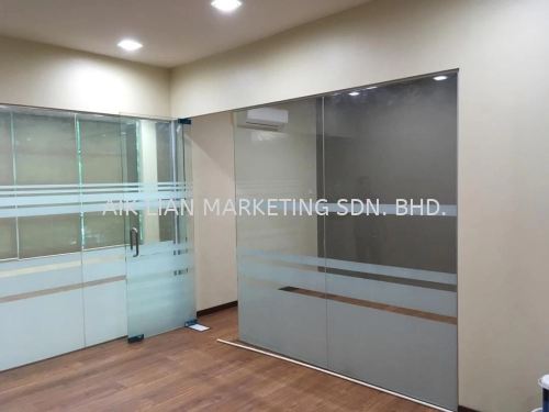 OFFICE INDOOR TEMPERED GLASS & DOOR SPECIALIST AT PETALING JAYA (PJ), BALAKONG, SERDANG, SERI KEMBANGAN, SELANGOR