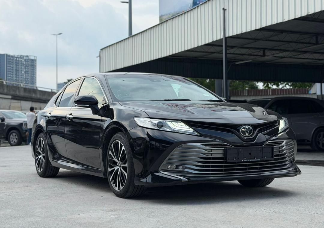 2018 Toyota Camry 2.5 V