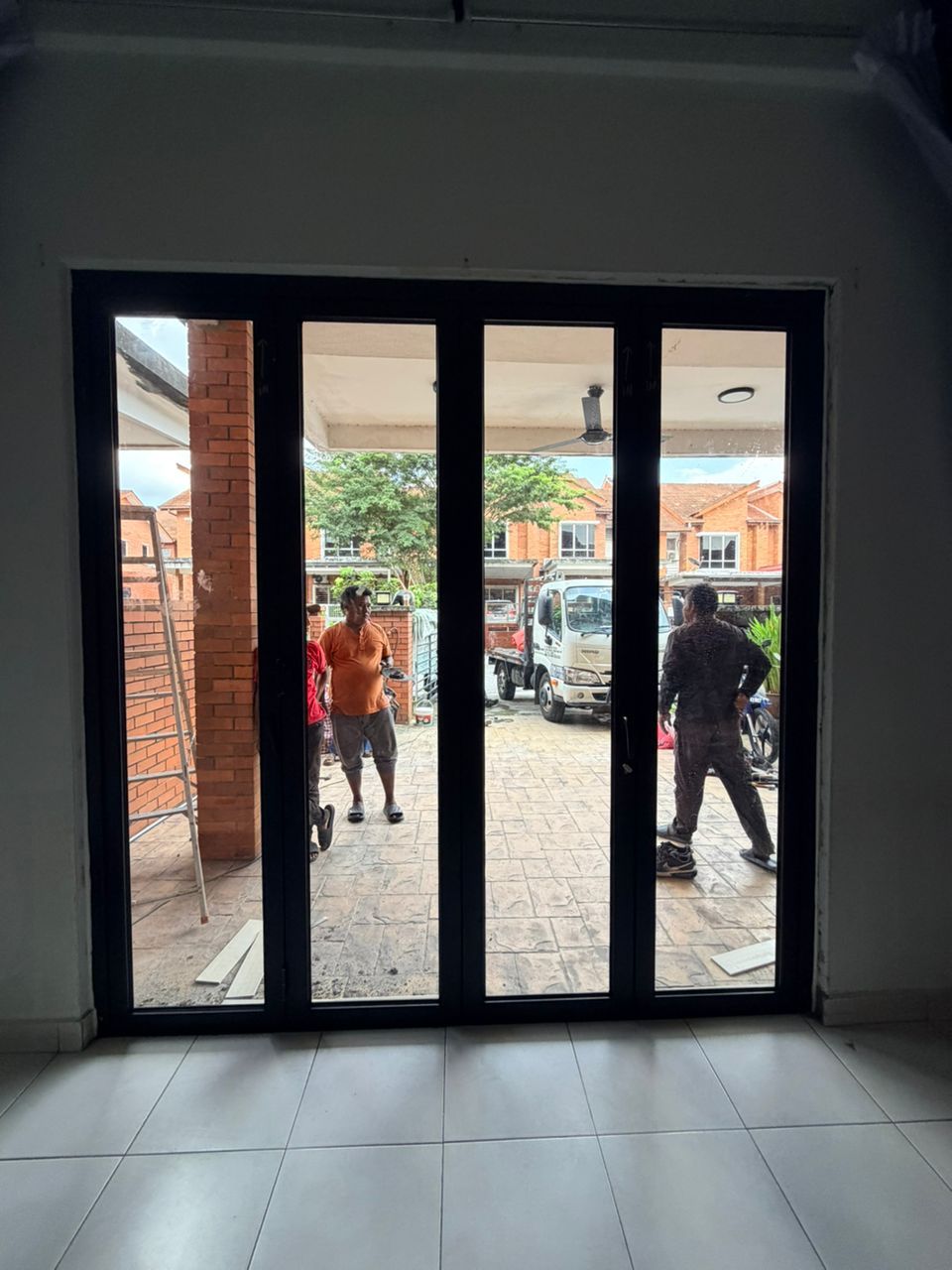 folding door