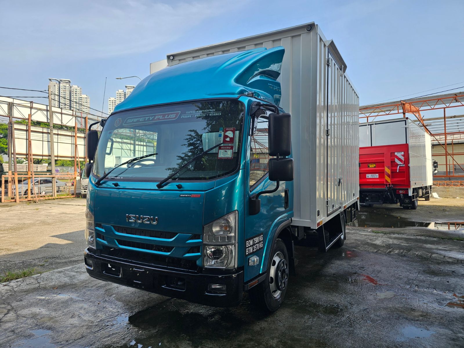 2026 ISUZU ELF NPR75UHLN 5.2 AMT (EURO4) KONTENA BOX / CORRUGATED BOX WITH TAILLIFT  3TON LORRY