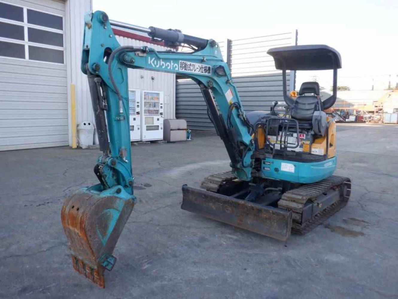 Kubota U-30-5 3 ton Mini Excavator Japan imported | Breaker piping |Steel grouser with rubber pad |  hydraulic excavator | penang | Perak | Selangor | Pahang | Kuala Lumpur | klang | johor | Kelantan | terrengganu | sabah | sarawak | Negeri sembilan | kedah | perlis | melaka | 1ton | cabin | breaker