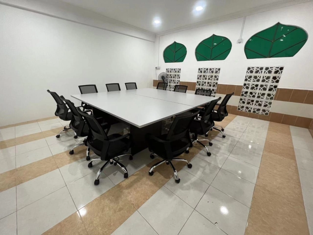 16 Seater Square Office Conference Meeting Table | Low Back Office Meeting Chair | Meja mesyuarat Besar | Office Table Penang | Office Furniture Penang | Kedai Meja Pejabat | Puchong | Melaka | Negeri Sembilan | Kulim | Lunas | Batu Kawan