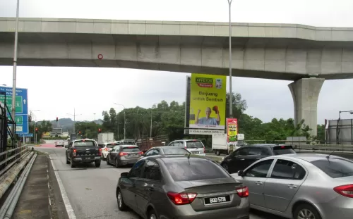 Di Lebuhraya Bukit Jalil Dari Arah Susur Bulatan Lumba Kuda - Kuala Lumpur