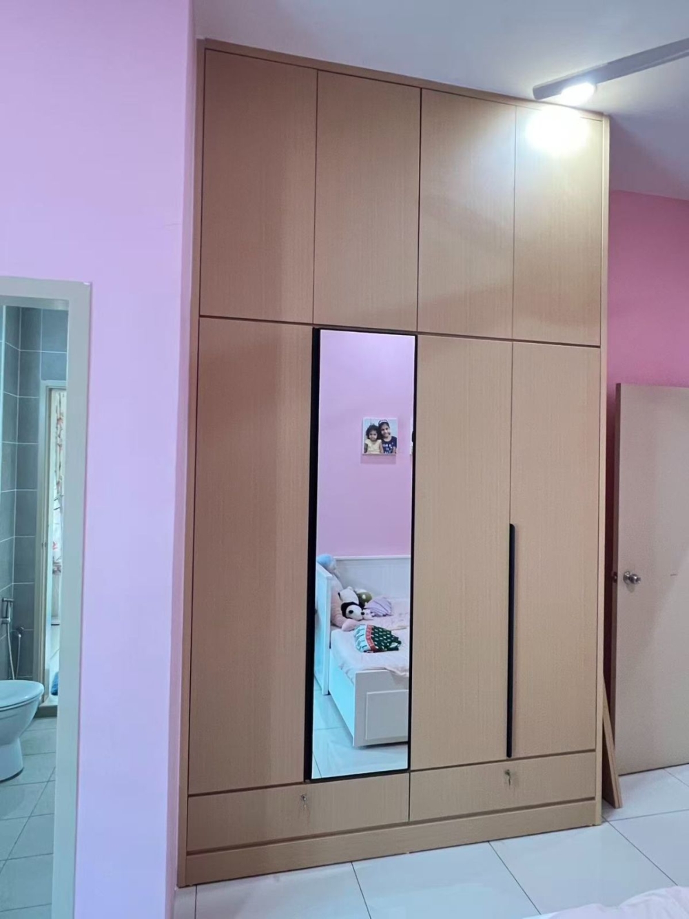Custom Built-In Wardrobe (Floor-to-Ceiling) | Modern Sliding Door | Maximize Storage Space | Ideal for Condominium, Apartment, Landed House & Master Bedroom (Penang, Kulim, Tanjong Tokong, Bertam, Butterworth, Selangor & Queensbay)