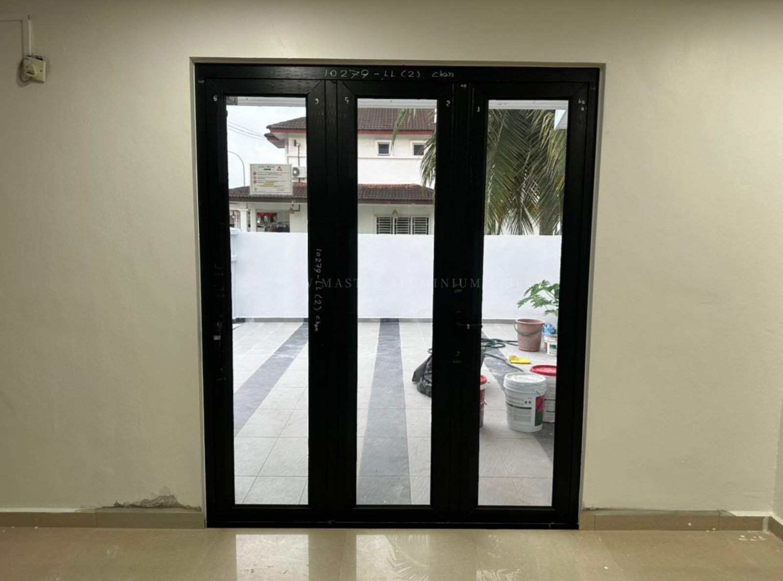 MASTER SERIES FOLDING DOOR AT TAMAN EHSAN JAYA