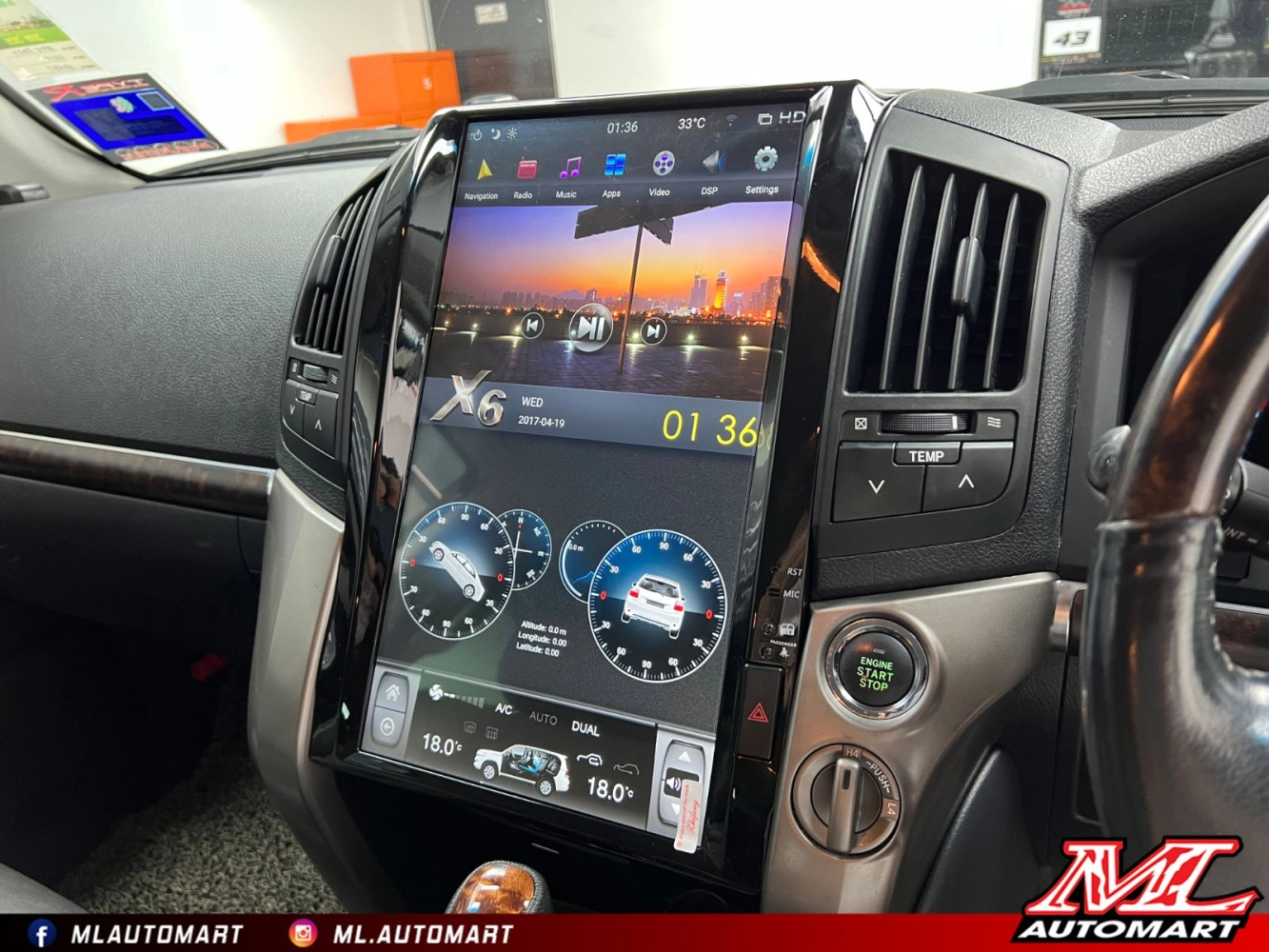 Toyota Land Cruiser LC200 2008-15 Vertical Style Android Monitor (16")