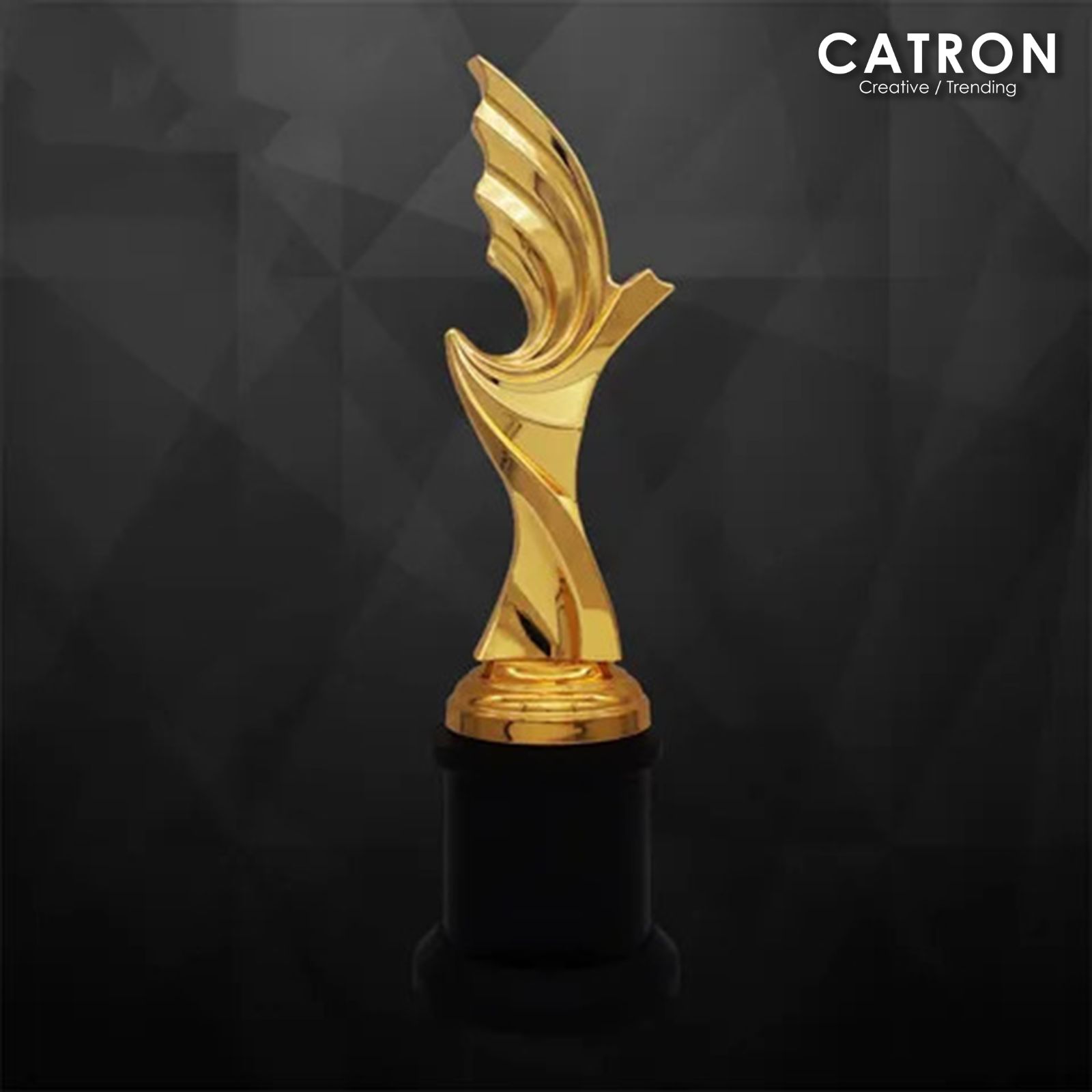 9267 - SCULPTURE TROPHY