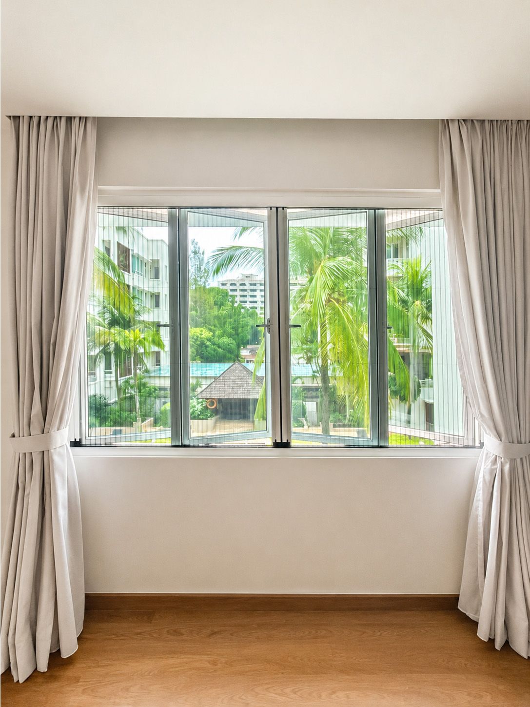 Retractable-Low-Tracking-Insect-Screen-Homenet-Selangor-260723