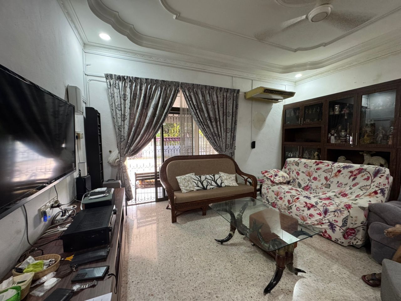 Renovated Link Bungalow @ Taman Gaya, Ulu Tiram