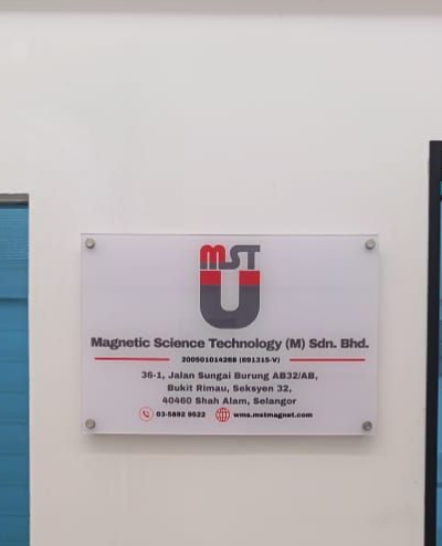WALL-MOUNTED CORPORATE DISPLAY | BEST ACRYLIC SIGNBOARD SUPPLIER IN KUANTAN, PAHANG & JERANTUT