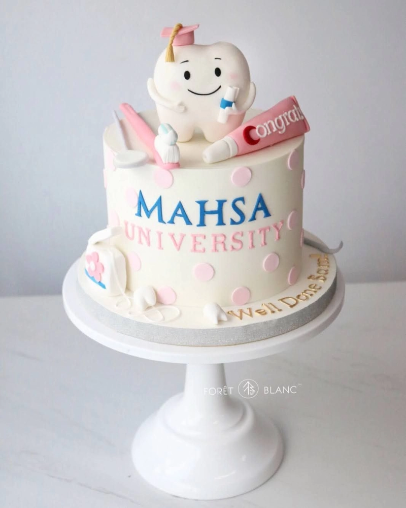 Dentist Tooth Graduation Cake