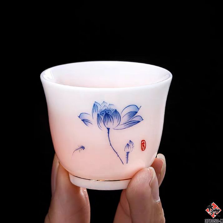 冰玉瓷贴花荷花杯 TEA CUP