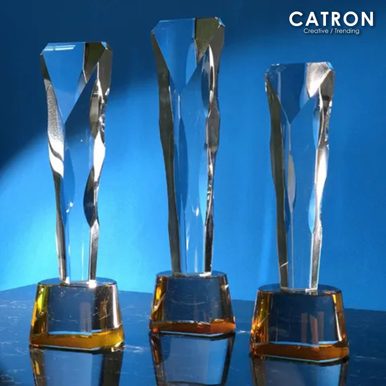 9318 - CRYSTAL TROPHY