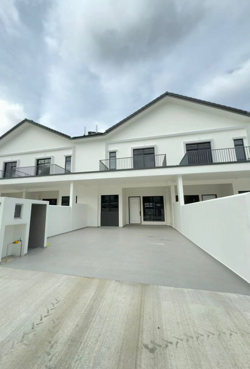 Brand New Freehold Cluster Home in Premium Eco Botanic Township