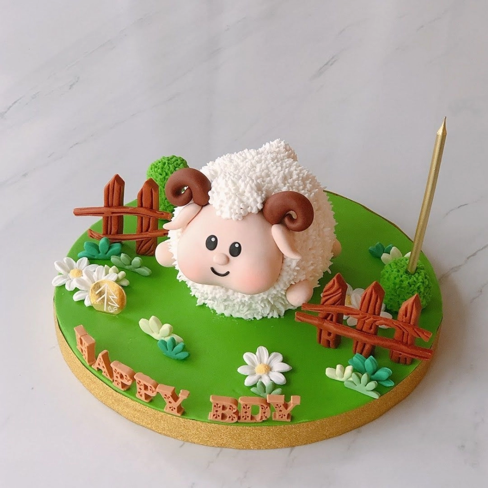 Sheep Chocolate Pinata Mini