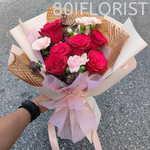 Premium Roses Bouquet (6 Stalks)