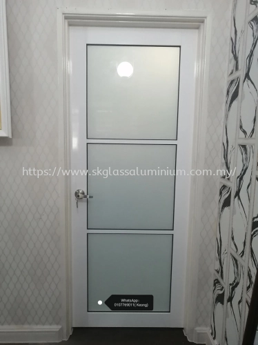 Swing Door at Ampang