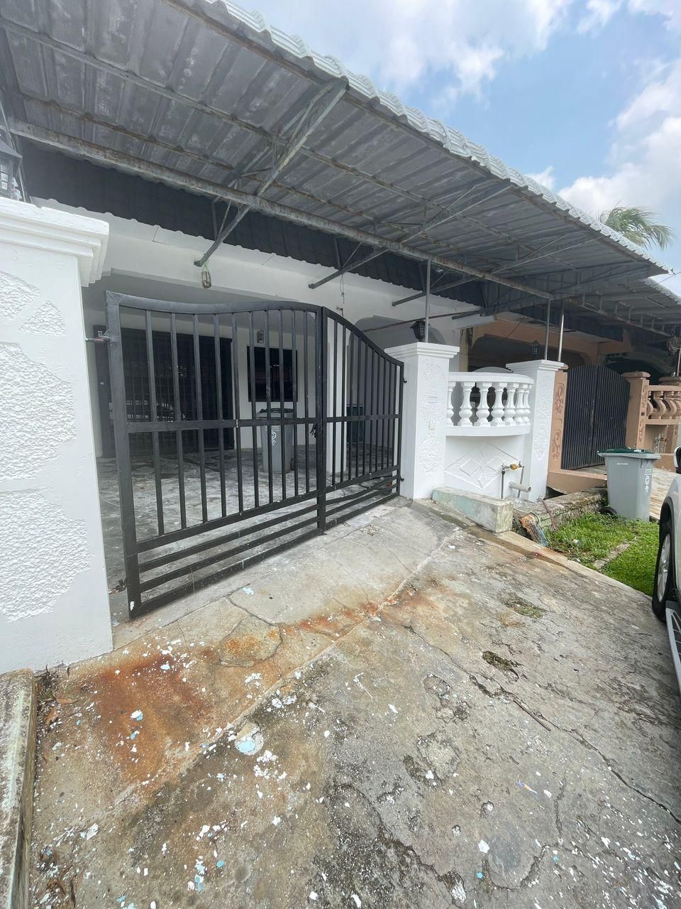 [FOR SALES] Taman Universiti Single Storey Low Cost House 2bed Fully Renovated Johor Bahru