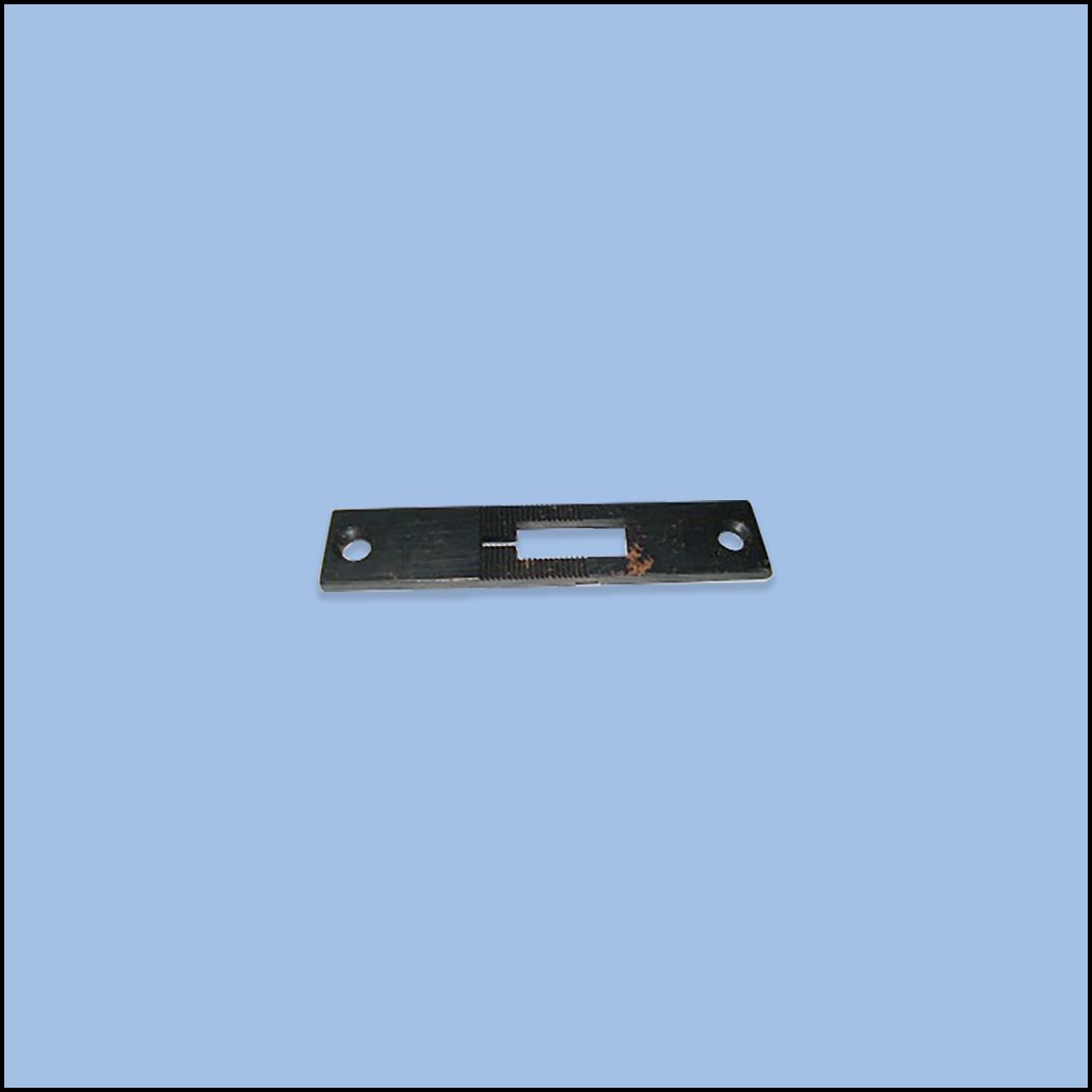 1/8 THROAT PLATE (101-35101)