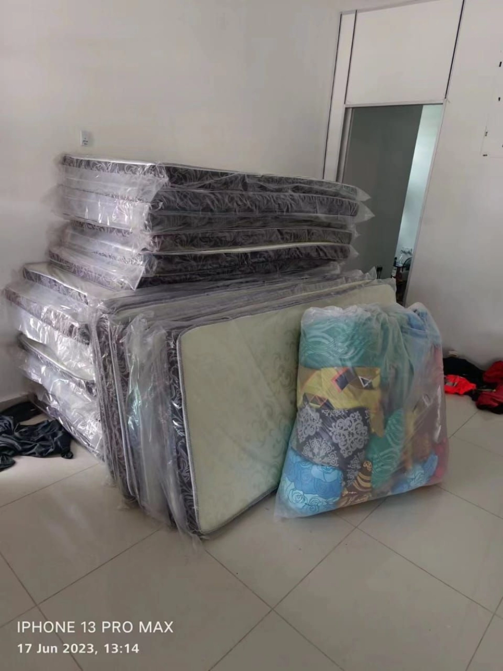 Kedai Pembekal Tilam Bantal Murah | Single Mattress Hostel Spesifikasi JTK | Hostel Furniture Supplier | Shah Alam | Klang | KL | Damansara | Putrajaya | Subang Jaya | Puchong | Pontian