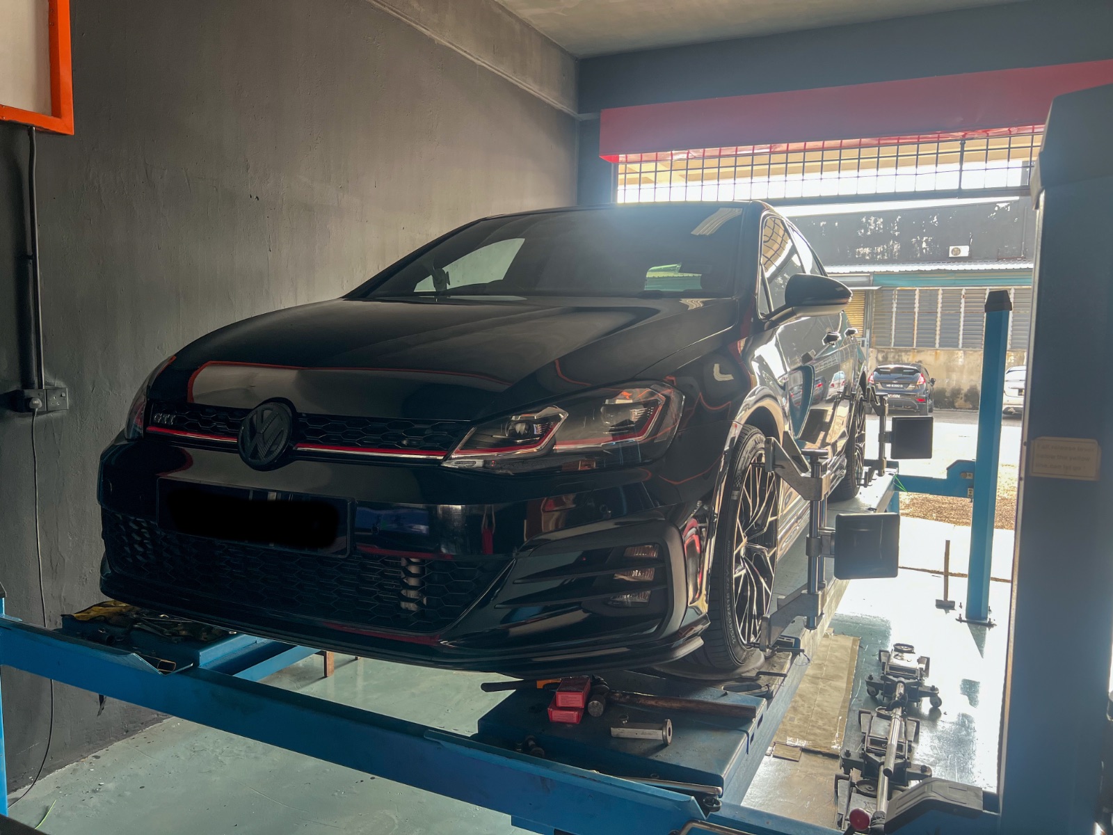 Volkswagen Golf 3D Alignment （Specialist）