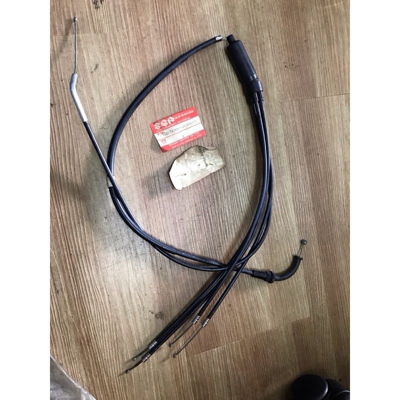 SUZUKI RG500 CABLE THROTTLE 58300-20A00 (1986)