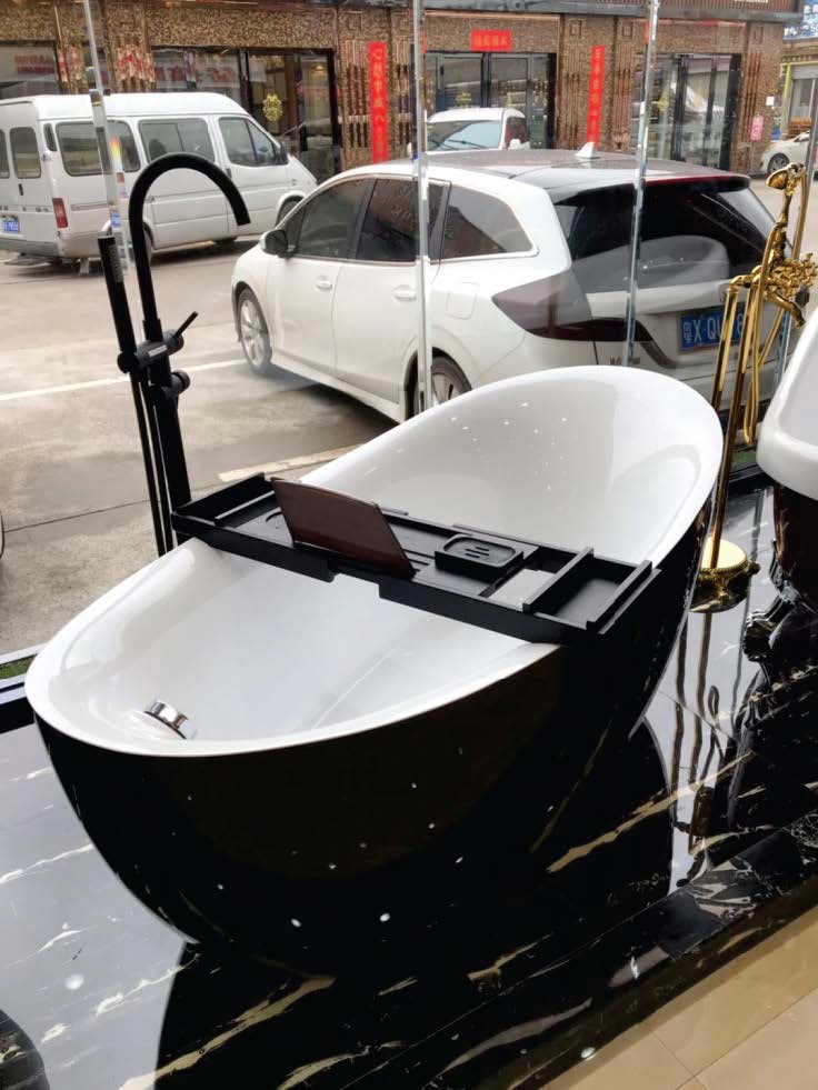 VK-A187-BL Free Standing Acrylic Bathtub – Black Exterior & White Interior | Dual Size Options 1500mm / 1700mm Modern Luxury Bathtub (No Shower Mixer)