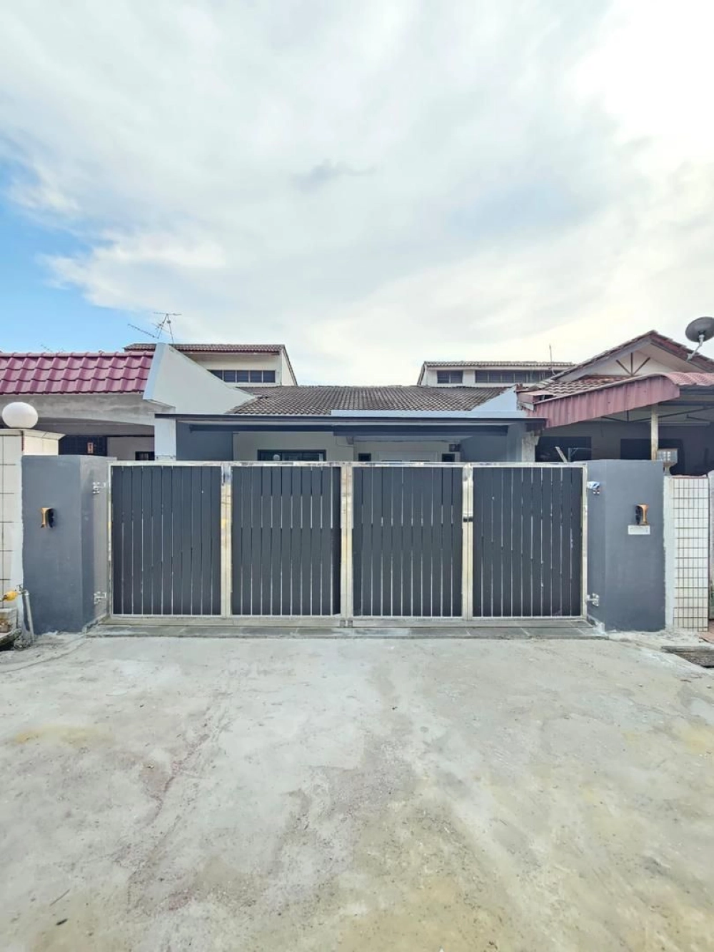 Rumah teres setingkat sebenar di Taman Johor Jaya