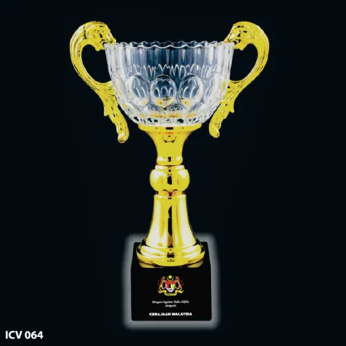 Exclusive Crystal Trophy - ICV 064