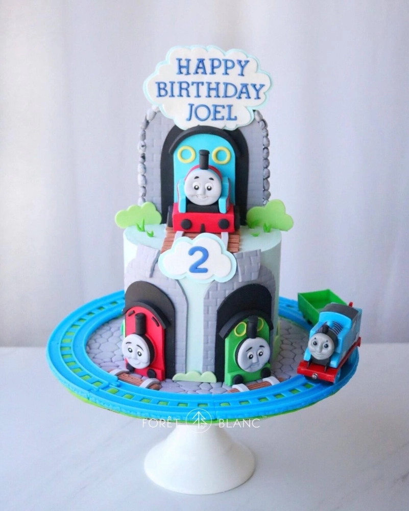 Thomas Friend Train Cake