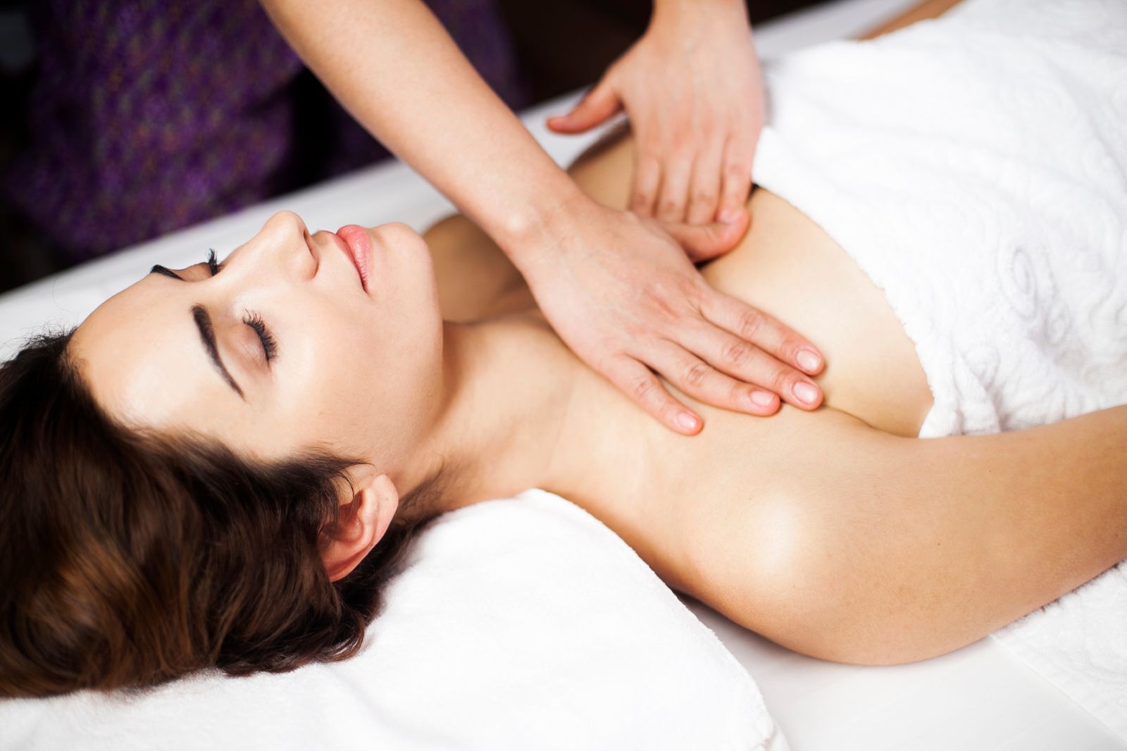 Non-Surgical Bust Lift & Firming Treatment