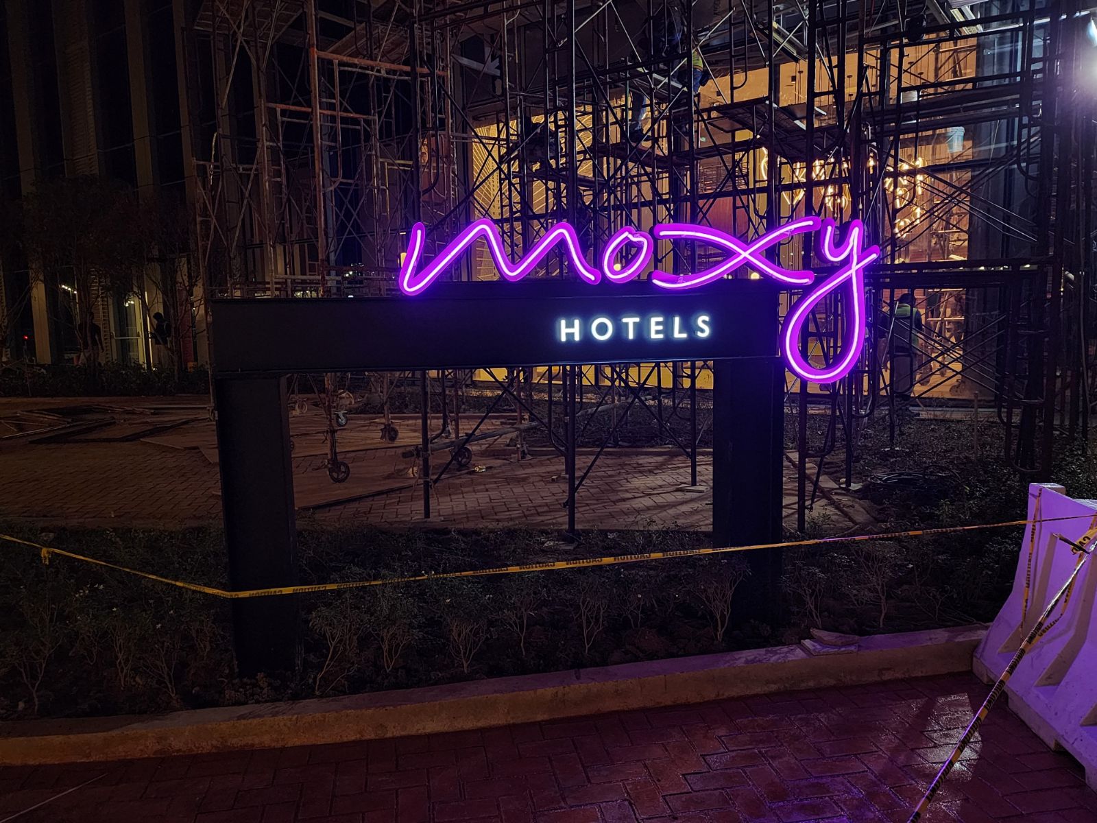 HOTEL GLASS NEON SIGNAGE MAKER AT MALAYSIA | AMPANG | NILAI