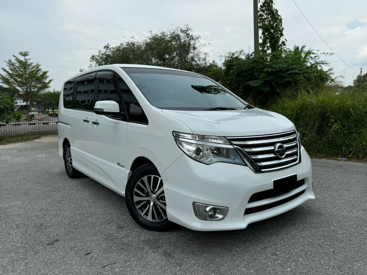 NISSAN SERENA 2.0 (A) HIGHWAY STAR PREMIUM 2016