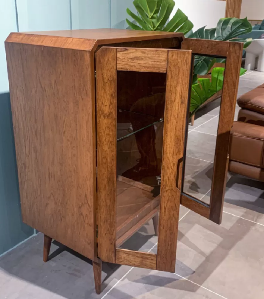 Bently Display Cabinet (Low Height)