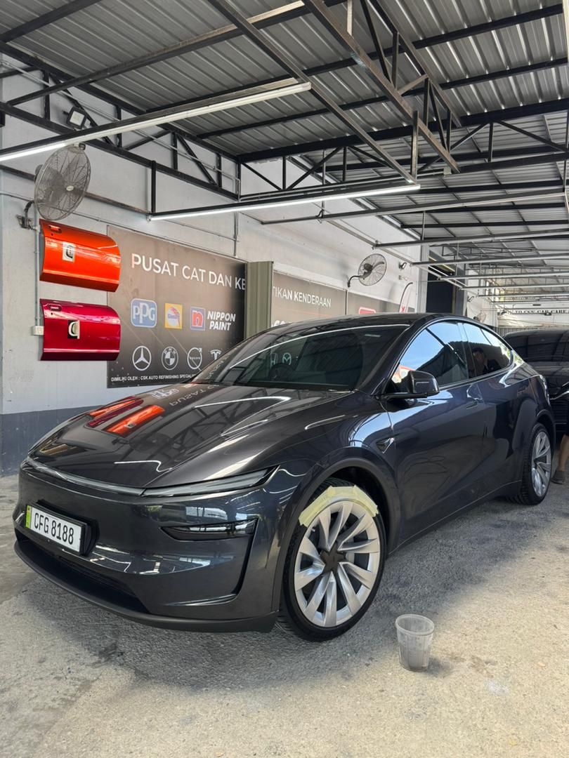 Tesla Y