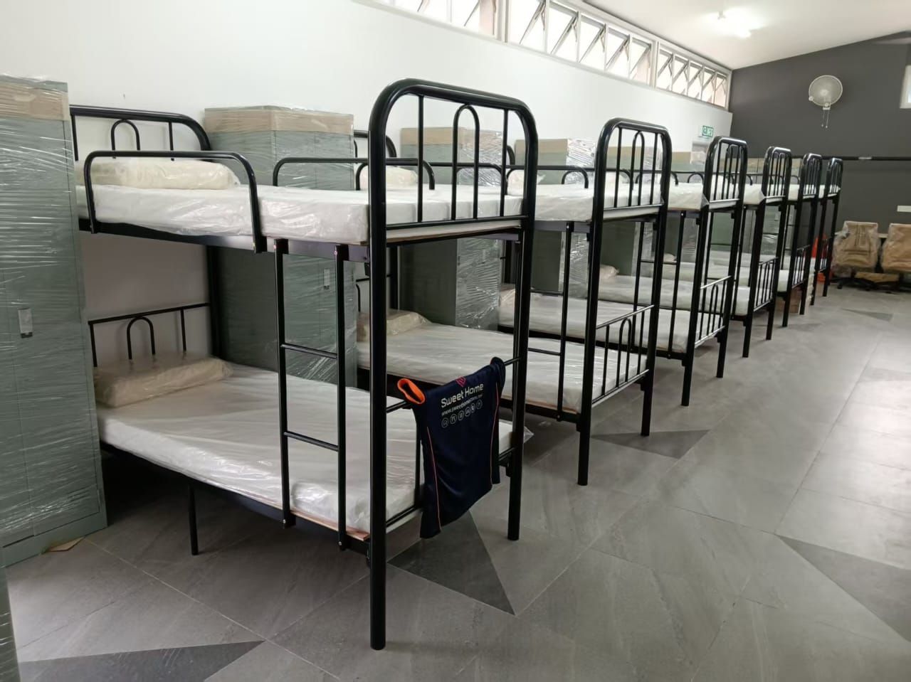 Heavy Duty Double Decker Metal Bed with High Resilient Foam Mattress & Steel Wardrobe | Military Dormitory & Hostel Furniture Malaysia For UPKAT, PLKN,CLKN, Kem Tentera, Kolej, Universiti