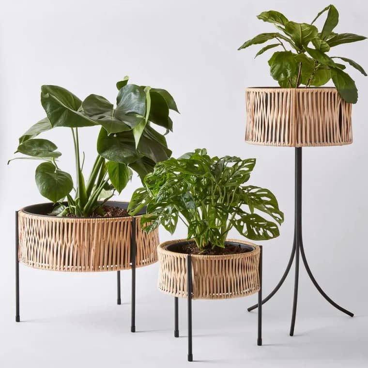 RAP 020 - RATTAN PLANTER