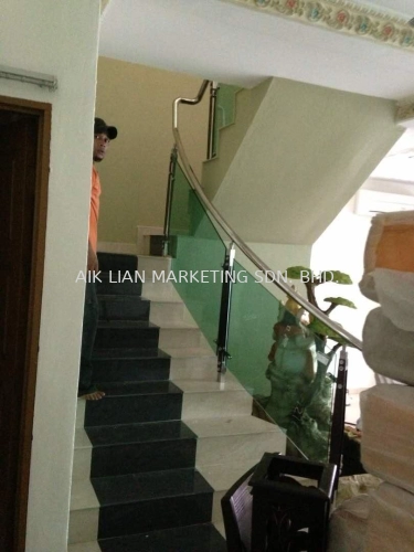 handrail tempered glass klang,setia alam,shah alam,cyberjaya,damansara,petaling jaya,bentong,dengkil,banting,jenjarom,subang,puchong