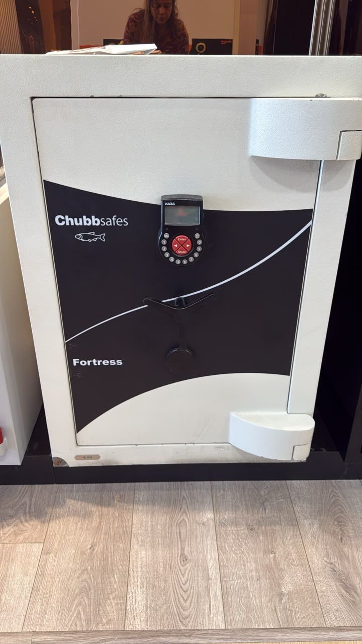 USED CHUBB Fortress Safe Size 2