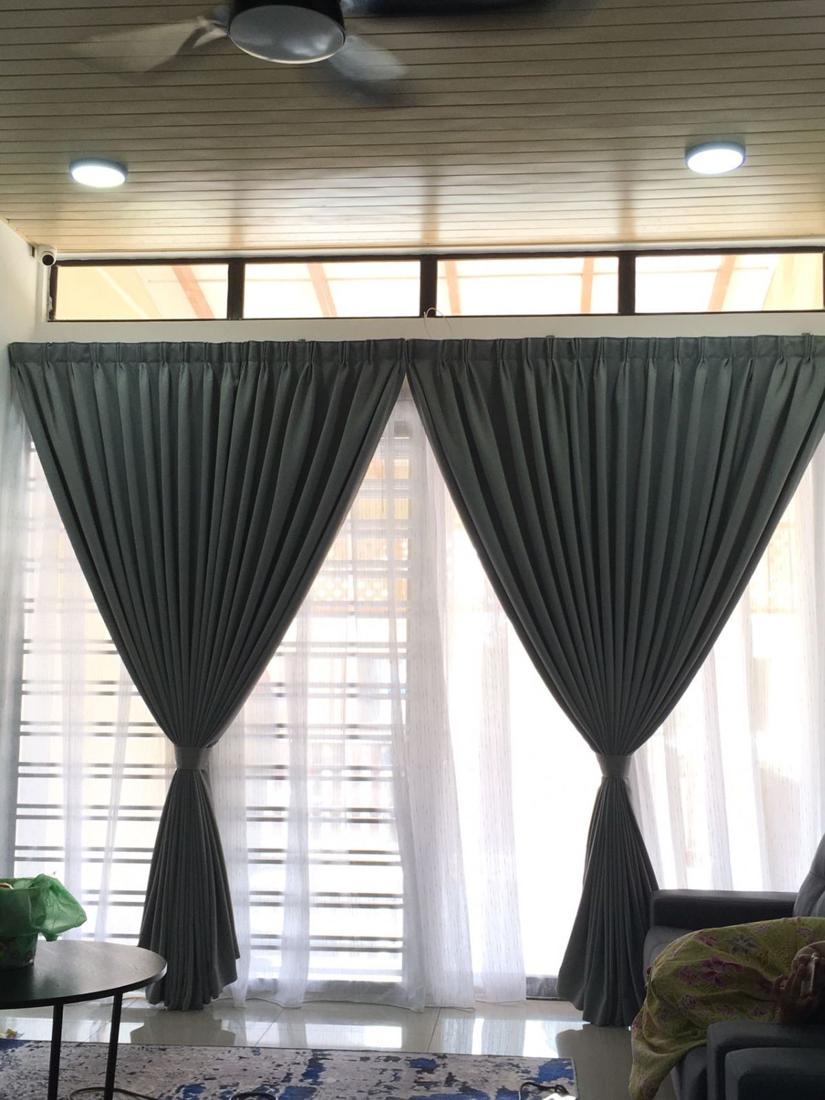 FRENCH PLEAT & SINGAPORE PLEAT