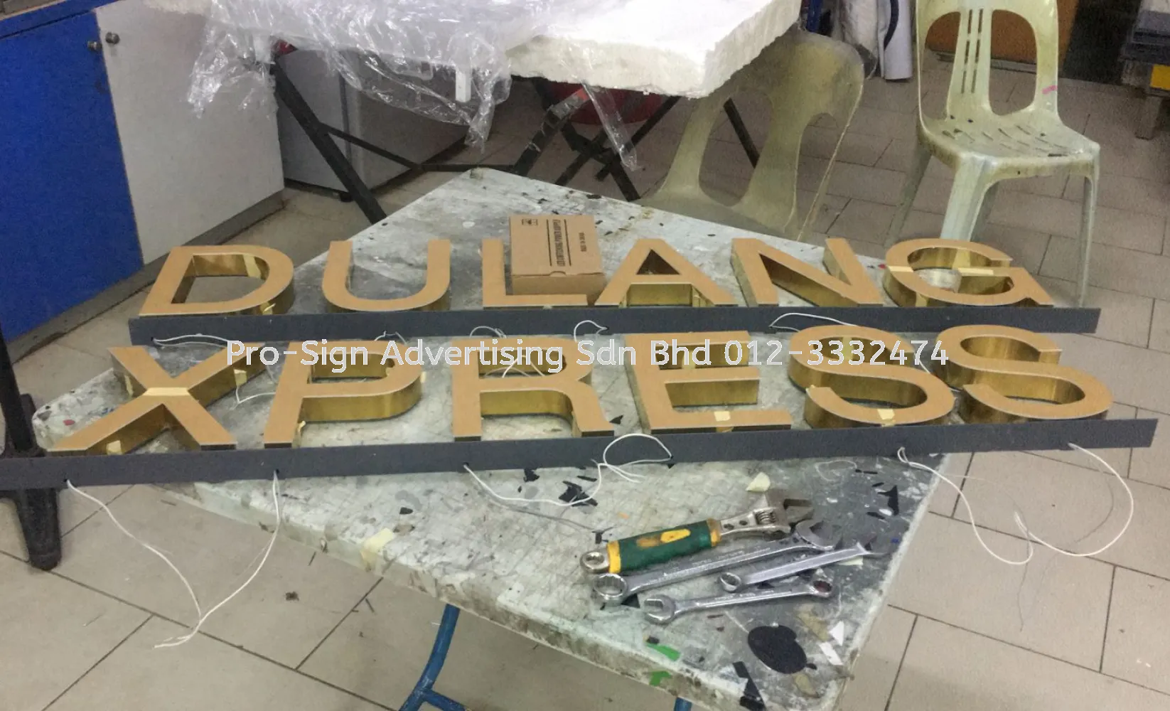 3D RIMLESS GOLD HAIRLINE STAINLESS STEEL LETTERING (PAVILLION FOOD REPUBLIC, 2021, KL)