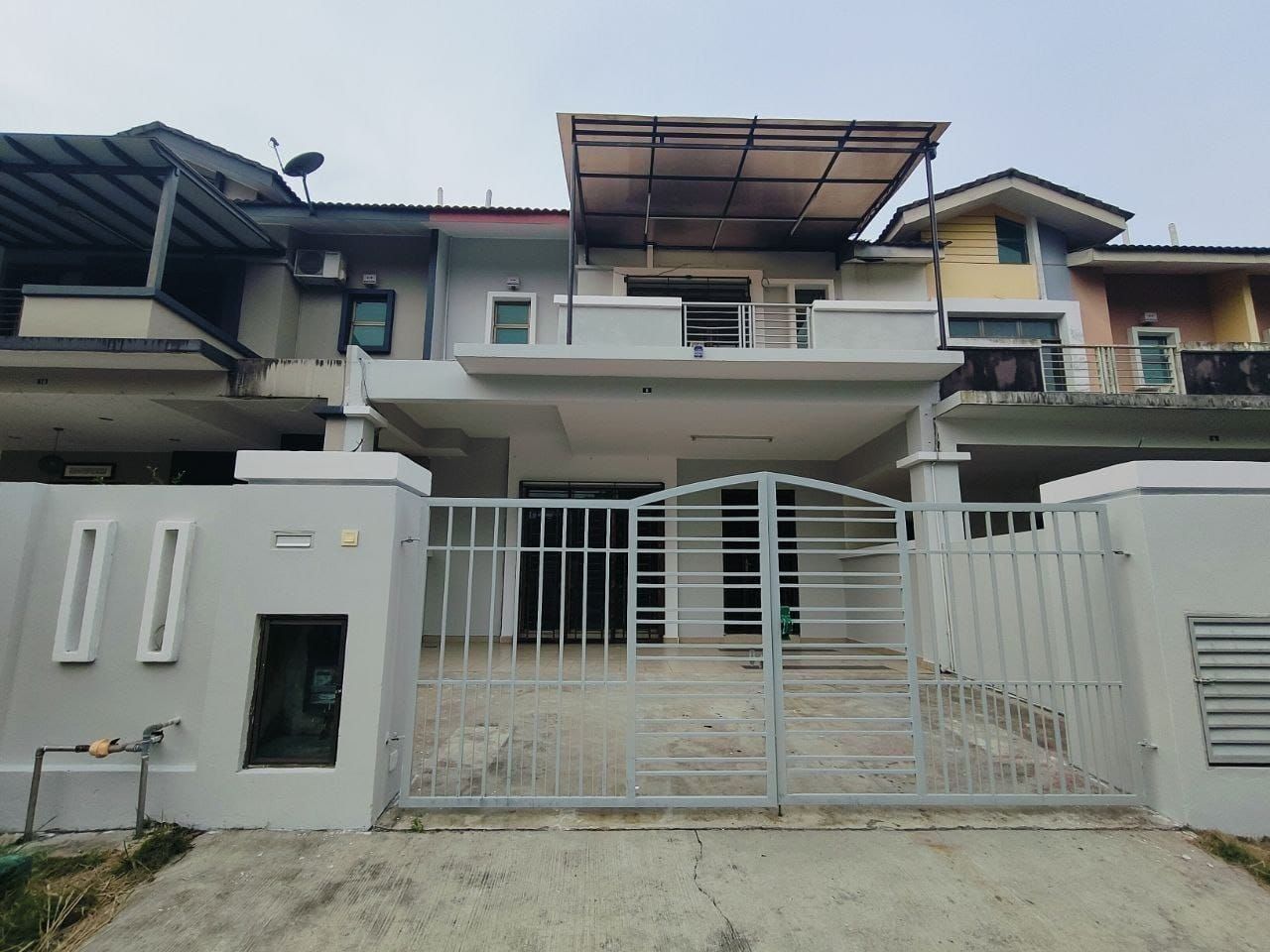 Taman Kempas Utama – 双层排楼出售