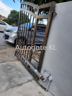 2020 , FEB , sw300 , autogate installation, usj 13/4 , bandar sunway , seksyen 15 , taman alam megah , putra permai ,  subang jaya , kampung kenangan , selangor ,  Malaysia , Auto Gate System