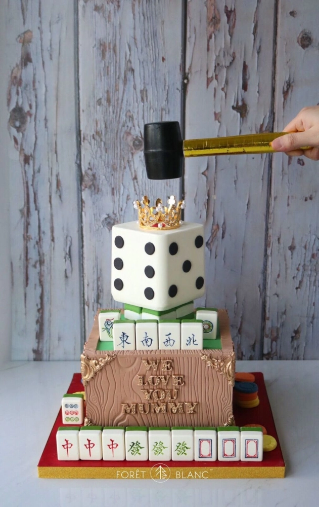 Mahjong Dice Chocolate Pinata Cake