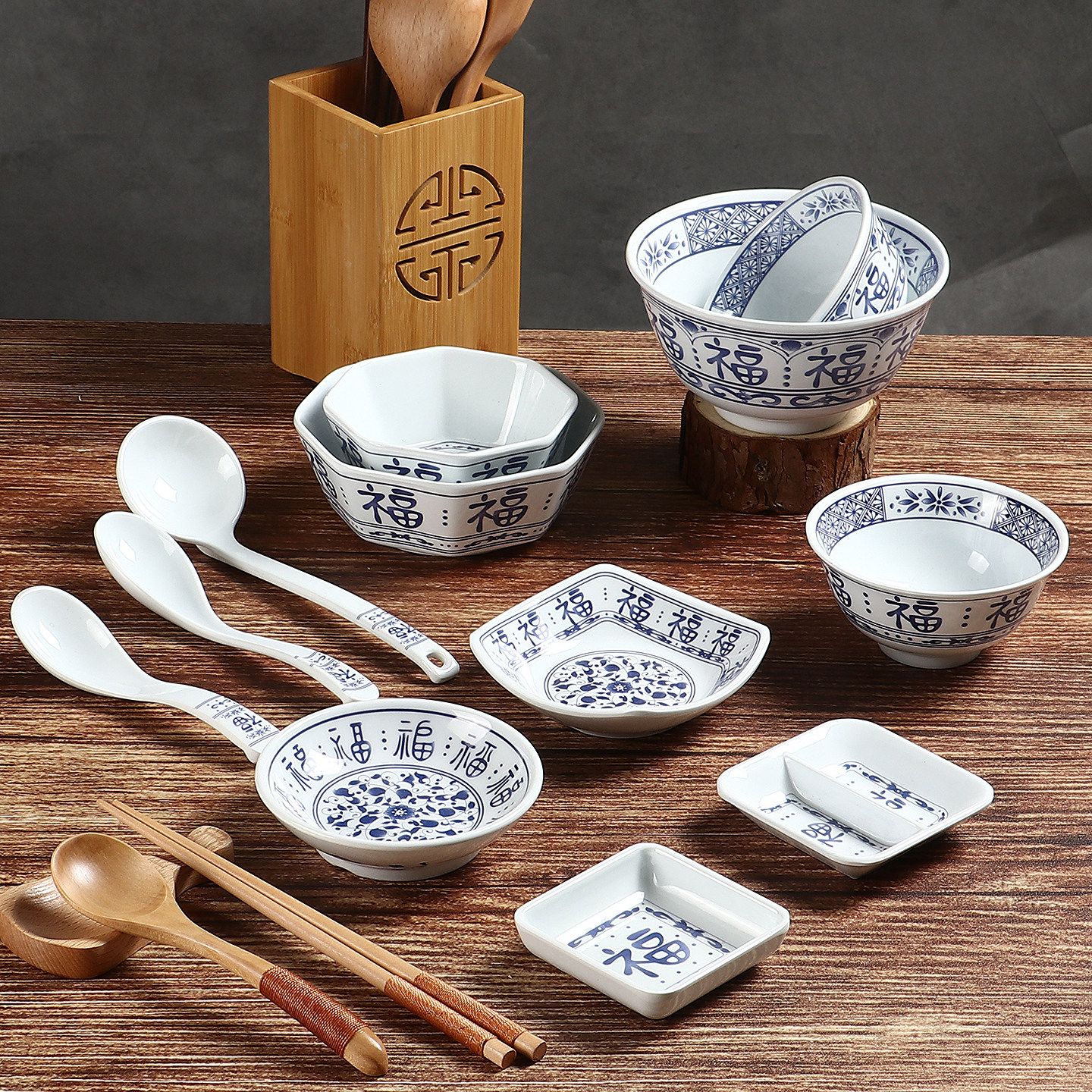 Blue and white melamine tableware (plastic tableware)