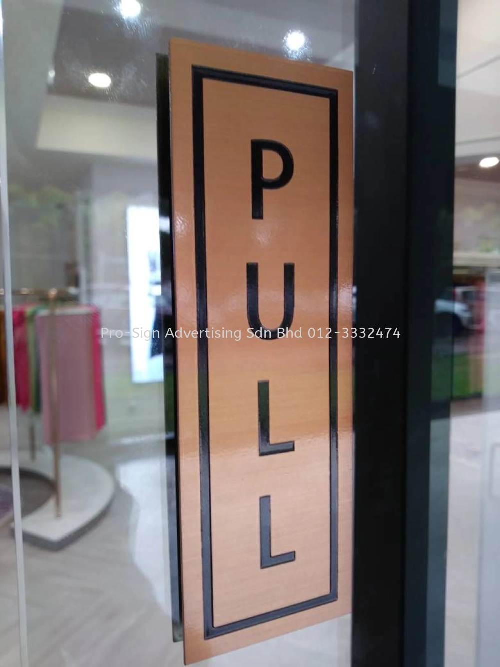 ROSE GOLD ETCHING PUSH PULL SIGN (NEALOFAR, KL, 2018)