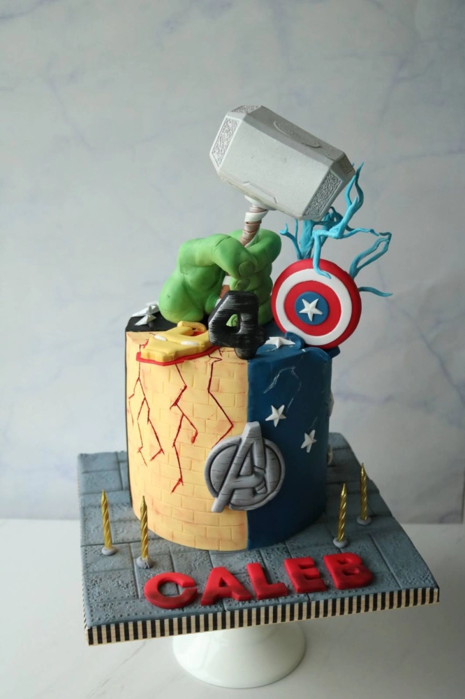 Avengers Marvel Cake
