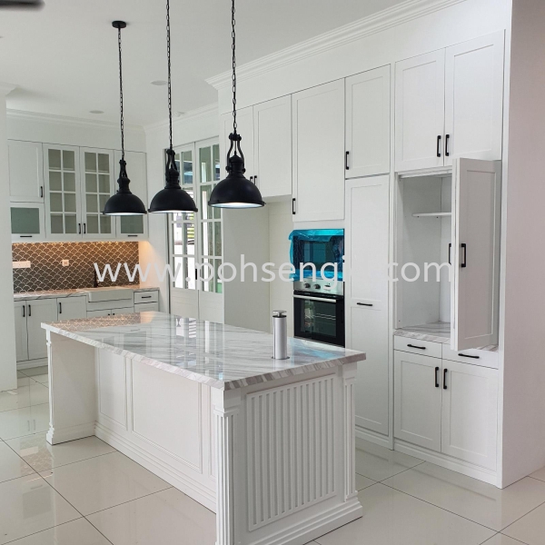 Nyatoh Spray Paint Kitchen Cabinet #RESIDENSI SIGC  #SEREMBAN Kitchen Seremban, Negeri Sembilan (NS), Malaysia Renovation, Service, Interior Design, Supplier, Supply | Poh Seng Furniture & Interior Design