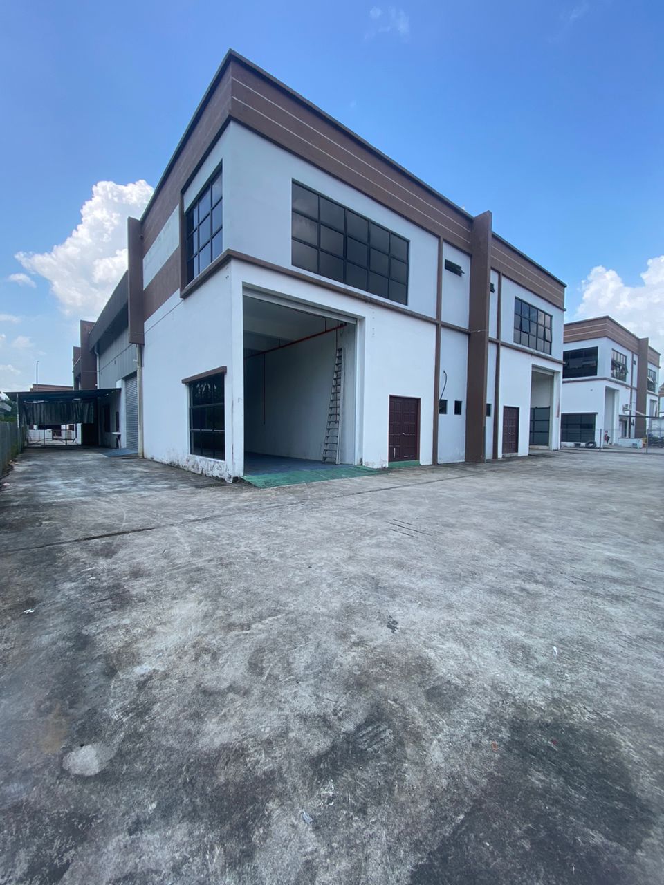 Taman Perindustrian Ulu Pulai, Pekan Nanas @1.5 Storey Cluster Factory FOR RENT